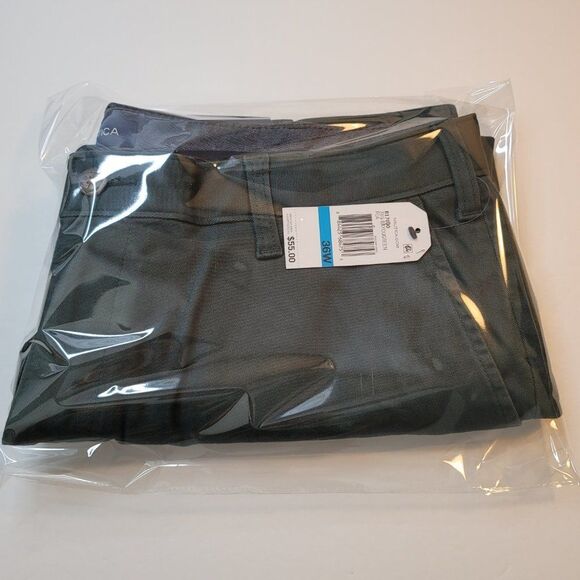 Nautica Men's Classic-Fit 8.5" Deck Short - Picture 8 of 8